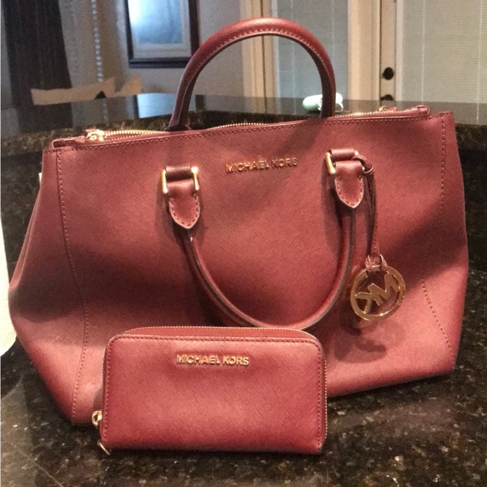 Michael Kors purse and wallet